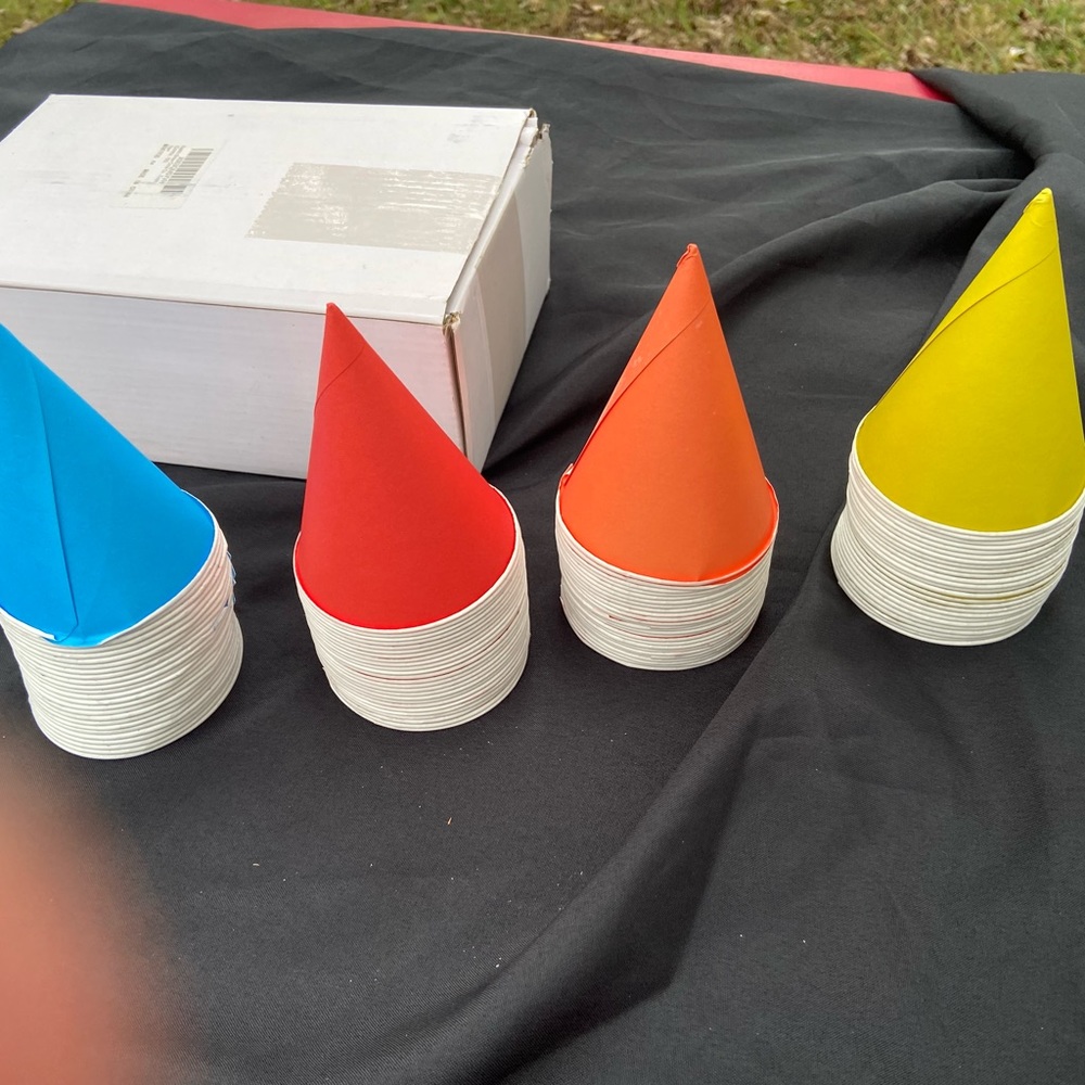 NEW 100 paper snow cone cups